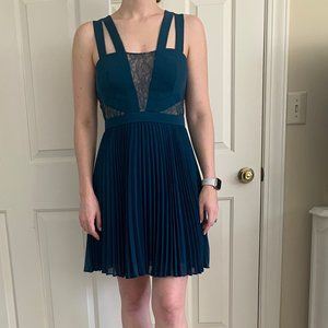 BCBGMaxAzria Green/Teal Lace Panel Mini-Dress